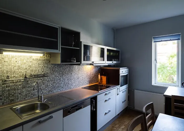 Esplanaadi 25 * Pärnu