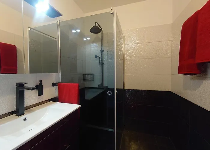 Esplanaadi 25 * Pärnu